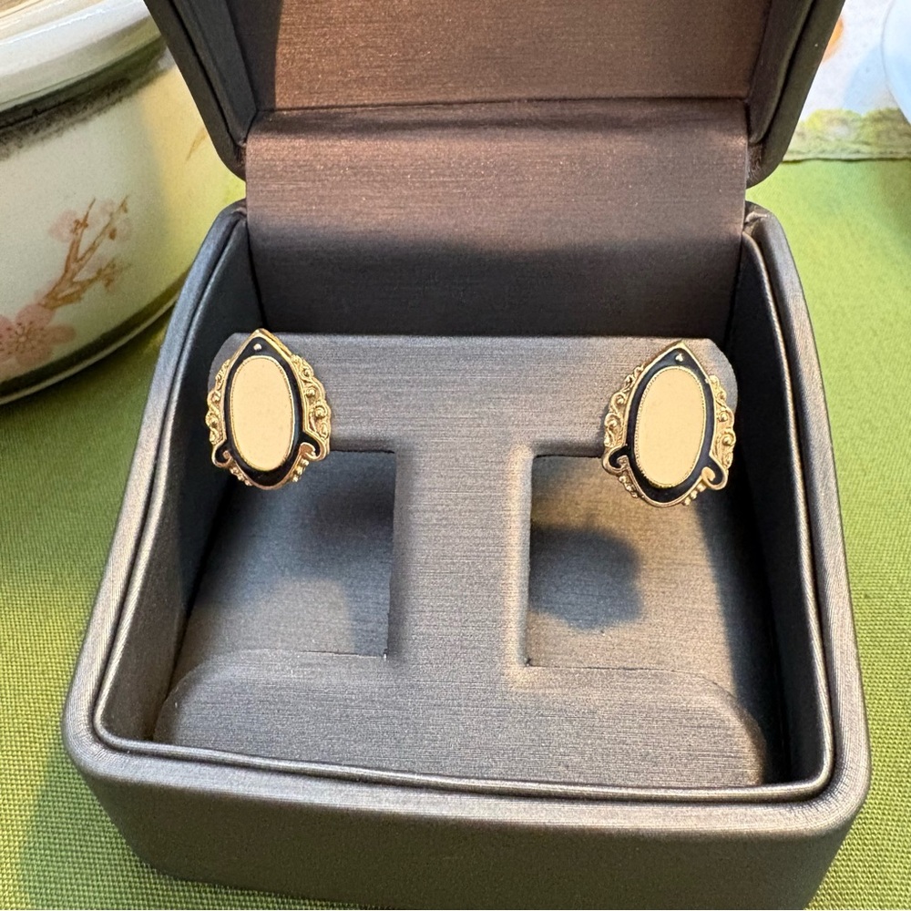 Vintage Costume Black and Gold Earrings